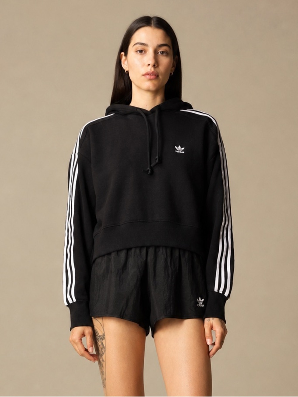 🇺🇸Firm Price🇺🇸 adidas Originals cropped hoodie